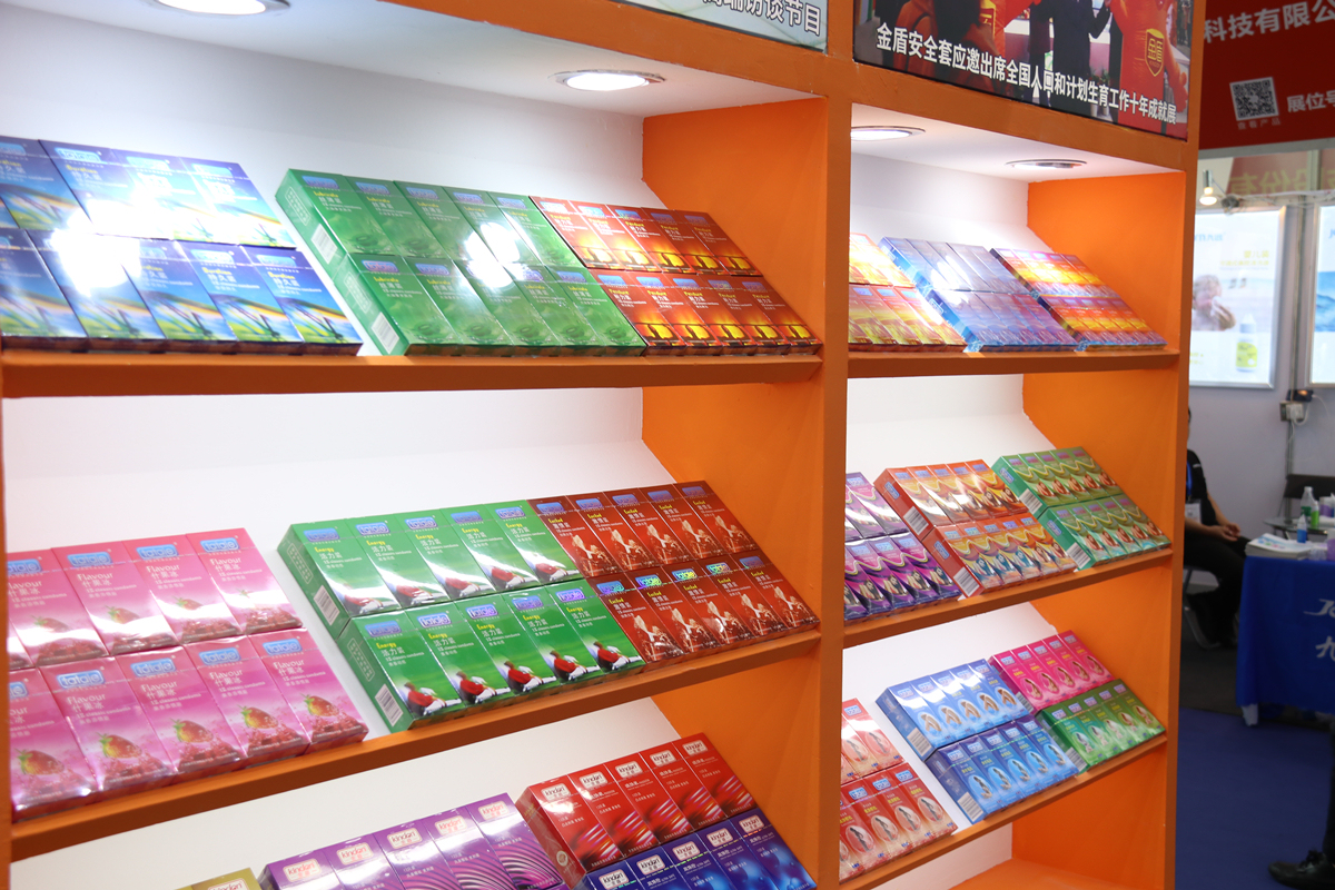 產(chǎn)品有特色、價(jià)格好操作，康祥避孕套閃亮國藥會(huì)！(圖3)